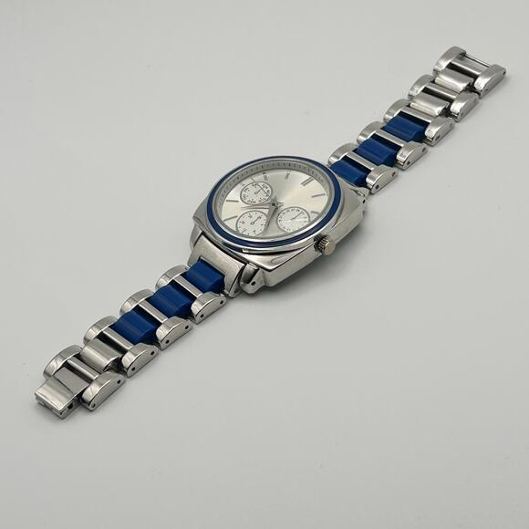 Women’s Silver Blue 37mm Chrono Style Women’s Watch Working - Picture 5 of 8